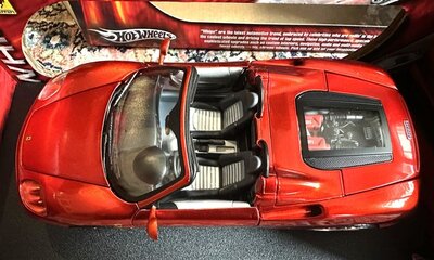 Hot Wheels G8984 Modellauto Ferrari Spider 1:18