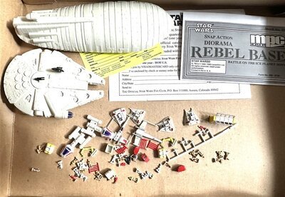 MPC 8735 Star Wars Rebel-Base Bausatz