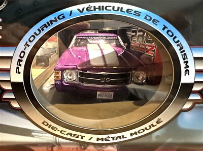 Maisto Chevrolet Chevelle SS 454 1971 Purple 1:18