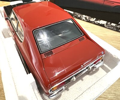 Minichamps Modellauto Ford Capri 2600 RS 1970 1:18