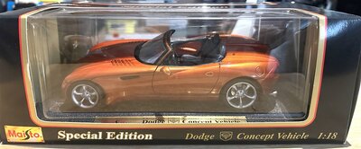 Maisto Modellauto Dodge Concept Vehiecle 1:18