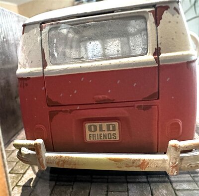 Maisto VW Bus Samba Old Friends 1:25