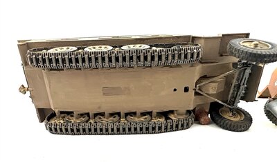 Tamyia 2 Halbkettenfahrzeuge lackiert / patiniert 1:35