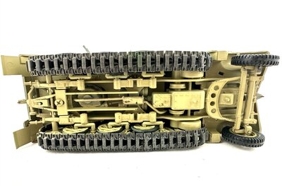 Tamiya Halbkettenfahrzeug Sd.Kfz. 7/1 mit Flakvierling Weltkrieg II 1:35