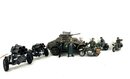 Panzersp�hwagen mit Motorr�dern und Soldaten Weltkrieg II...