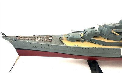 PRINZ-EUGEN Schlachtschiff Bausatz Weltkrieg II