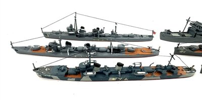 Hasegawa 6 Kriegsschiffe Japanese Navy lackiert 1:700