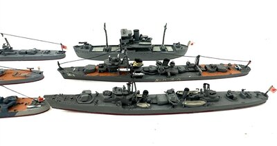Hasegawa 6 Kriegsschiffe Japanese Navy lackiert 1:700