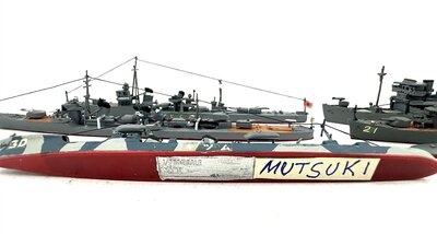 Hasegawa 6 Kriegsschiffe Japanese Navy lackiert 1:700