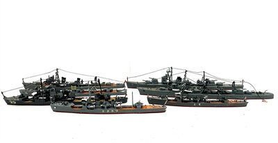 Hasegawa 7 Kriegsschiffe Japanese lackiert 1:700