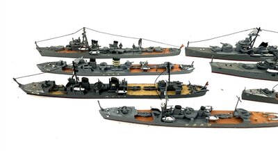 Hasegawa 7 Kriegsschiffe Japanese lackiert 1:700