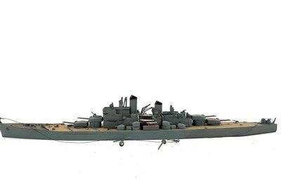 HMS Vanguard Kriegsschiff lackiert 1:700