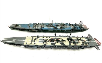 Hasegawa 2 Flugzeugtr�ger Zuiho / Syoho lackiert 1:700