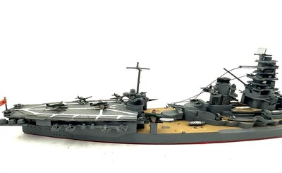 Hasegawa Kriegsschiff ISE lackiert 1:700