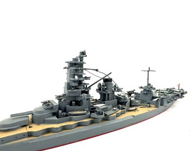 Hasegawa Kriegsschiff ISE lackiert 1:700