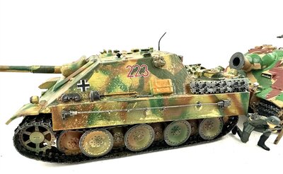 Tamiya Panzer & Sturmtiger mit Figuren WWII 1:35