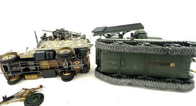 Panzer, Gesch�tz, Raketenwerfer & Transporter WWII 1:35
