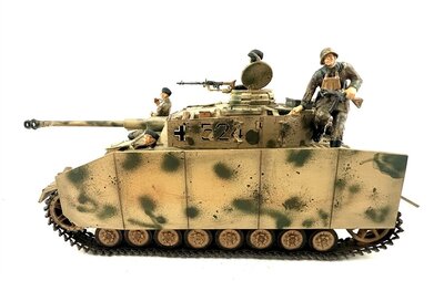 Tamiya 35262 Panzerkampfwagen IV Ausf.J mit Figuren 1:35