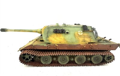 Dragon Panzer German Super Tank Maus 1:35