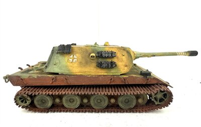 Dragon Panzer German Super Tank Maus 1:35