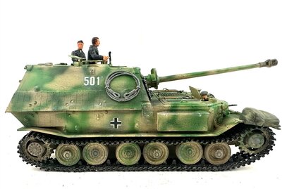 Italeri Panzerj�ger Elefant mit Figuren WWII 1:35