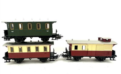 M�rklin H0 L�nderbahnwagen Personenwagen + Gep�ckwagen