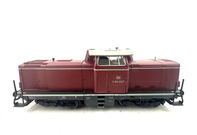 M�rklin 37724 H0 Diesellok V 100 der DB