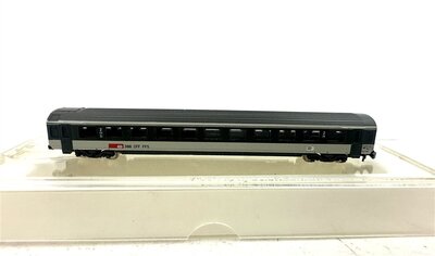 M�rklin 8746 Z L�tschbergbahn Schnellzugwagen 2.Kl. der BLS