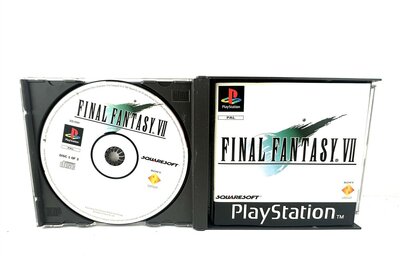 PlayStation Spiel Final Fantasy VII + VIII + IV PAL