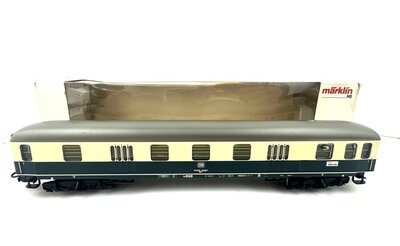 M�rklin 4044 H0 AC D-Zug Gep�ckwagen Dyl 961...