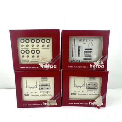 Herpa Zubeh�r-Set H0 Vorderansicht Chromteile, Feuerwehr-Zubeh�r & Fulda-Rads�tze OVP