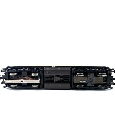 M�rklin 3374 H0 Diesellok BR 216 R�der mit kleinen Spuren