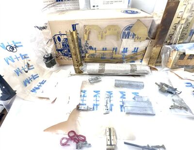 Versiegelte Teile Merker + Fischer H0 031 Bausatz BR 94 + 03110 Zur�stsatz + Steuerung