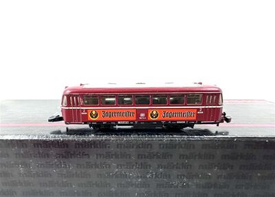 Vorderansicht M�rklin 8831 Z Schienenbus BR 798 "J�germeister" der DB 5-polig
