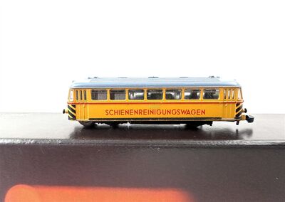 M�rklin 8802 Z Schienenreinigungs-Triebwagen BR 724 der DB