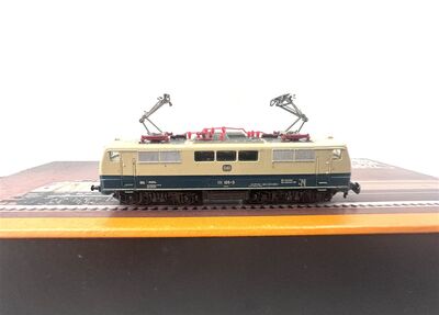 Vorderansicht M�rklin 8842 Elektrolok BR 111 Ep.IV der DB