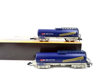 Vorderansicht M�rklin 82203 Z Kesselwagen-Set "Leben" der SBB