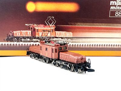 Frontansicht M�rklin 8852 Elektrolok Ce 6/8 "Krokodil" der SBB Spur Z