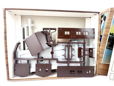 M�rklin 8971 Spur Z G�terschuppen Bausatz Erstauflage NEU