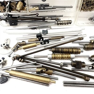 M�rklin Metallbaukasten Konvolut Ersatzteile Zahnr�der/Wellen uvm