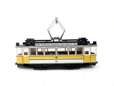 Seitenansicht BeKa-Modellbau 410 MAN-Triebwagen Dresden 1689 Halling-Antrieb