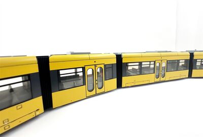 Leopold Halling H0 Bombardier Flexity NGT D12 DD mit Antrieb TOP
