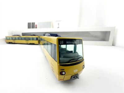 Leopold Halling H0 Stuttgarter Stadtbahn 2er-Set DT 8.10 SSB mit Antrieb