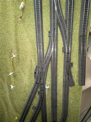 M�rklin H0 Modelleisenbahn-Anlage (C-Gleis) mit Br�cken-Aufbau