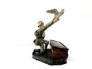 Lineol Massefigur WWII Soldat mit Brieftaube & Korb ca. 1930