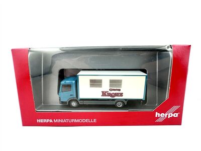 Herpa 156752 H0 MB Atego Koffer LKW Circus Krone 1:87 NEU