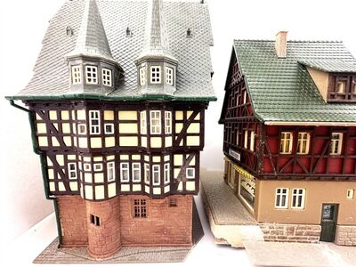 Faller + Vollmer H0 Altstadtzeile Fachwerk-H�user 6 St�ck