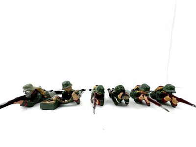 Lineol & Elastolin Masse Figuren WW2 liegende Soldaten 6 St�ck