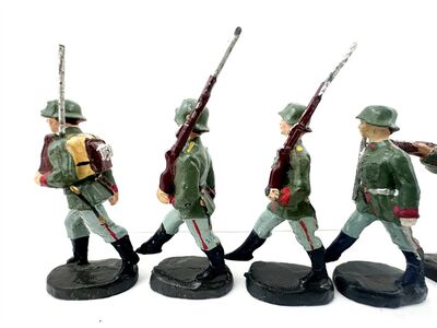 Elastolin Masse Figuren WW2 6 Infanterie Soldaten &ndash; Marschierer, Sch�tze