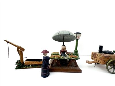 Erzgebirge Figuren (1920er/30er) Marktszene mit St�nden f�r Spur 0
